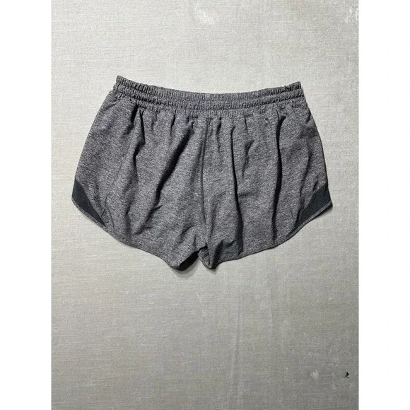 Luluelmon Hotty Hot Low Rise Lined Shorts Women Size 8 Grey Athletic 3.5" Inseam - Picture 4 of 7